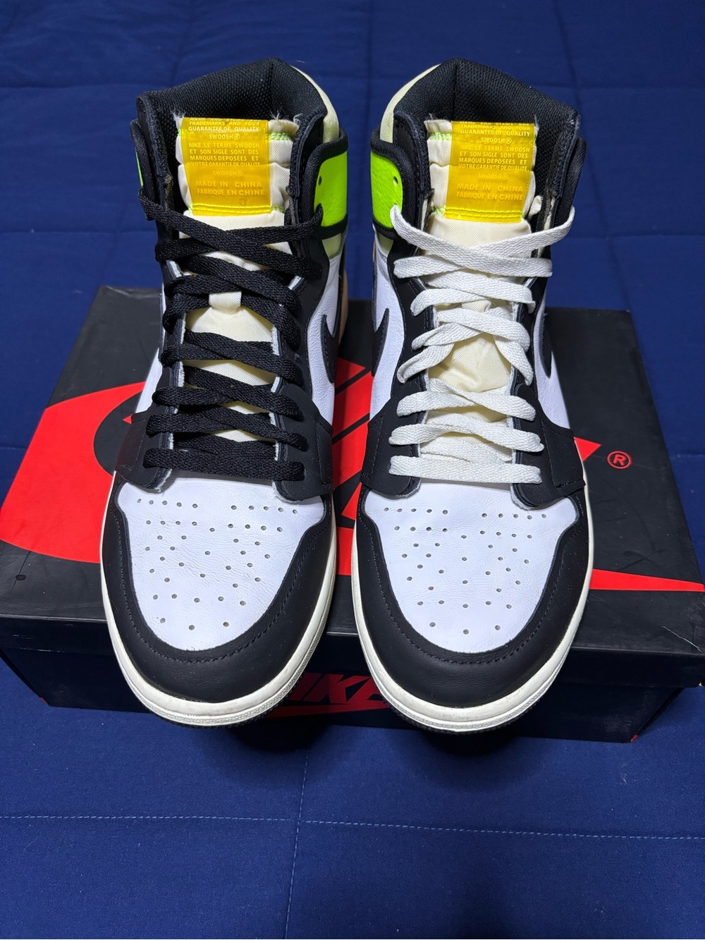Jordan 1 Retro High OG Volt Gold 2021
Size 12
